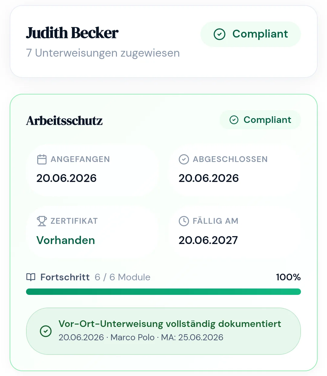 Detailansicht einer Person in FitStaff: Unterweisungen mit Abschlussdatum, Zertifikat, Fälligkeit und Fortschritt
